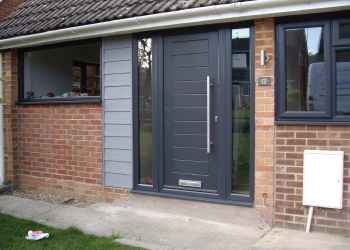 Composite Door Fitting 10 11zon
